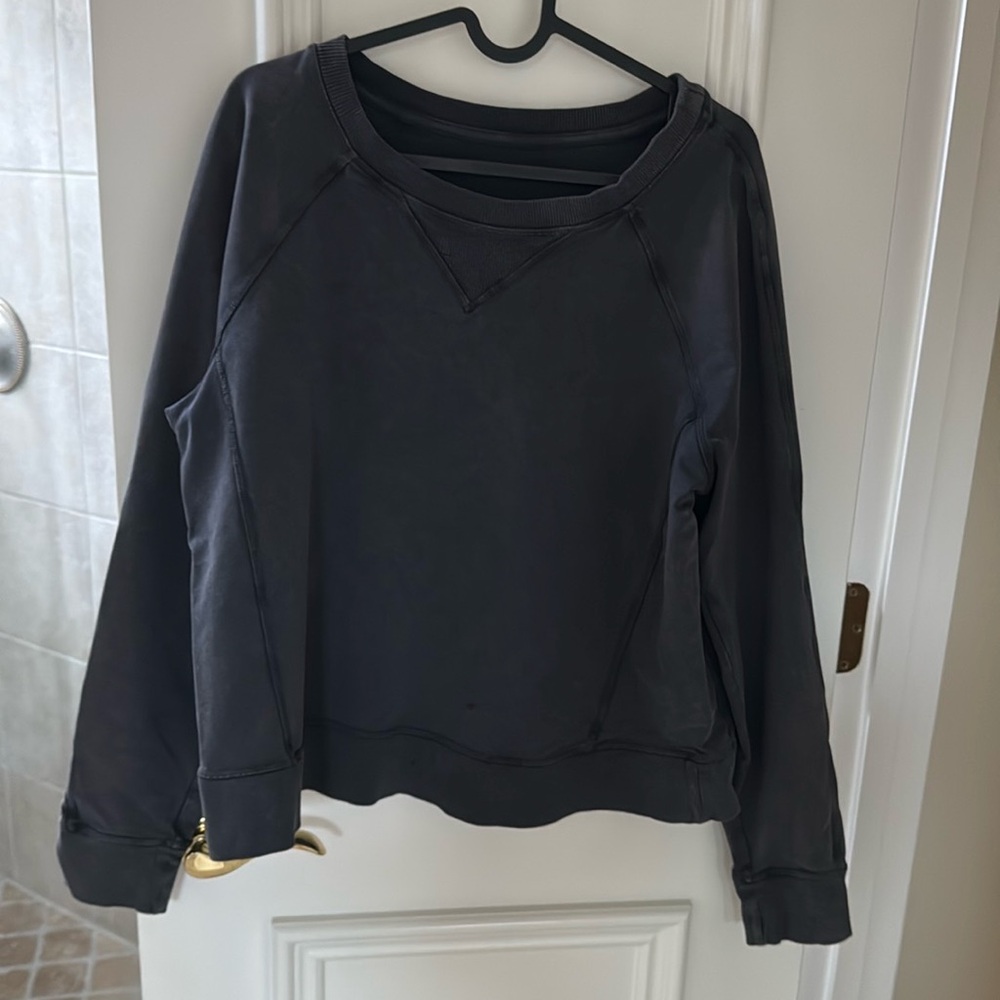 Lululemon sweatshirt size 10